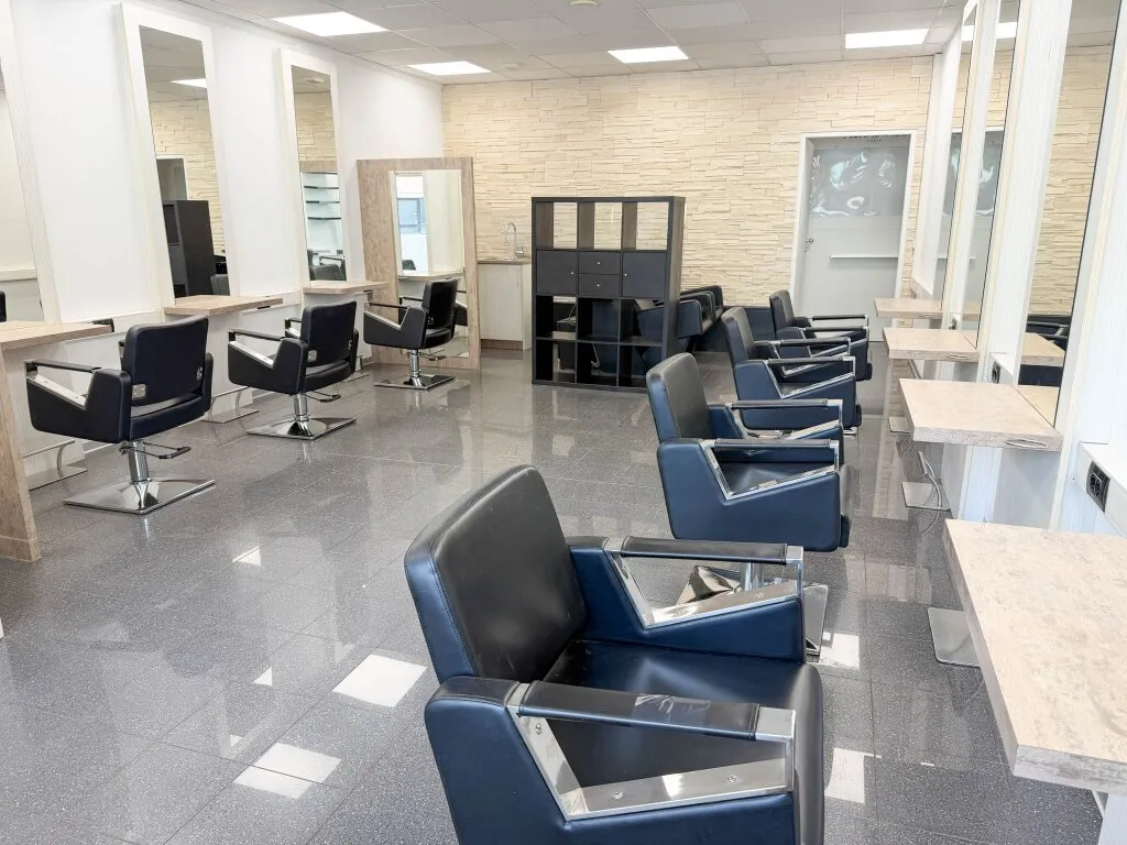 VOLL AUSGESTATTETER FRISEURSALON IN ZENTRALER LAGE IN SPITTAL AN DER DRAU! - Ansicht 2