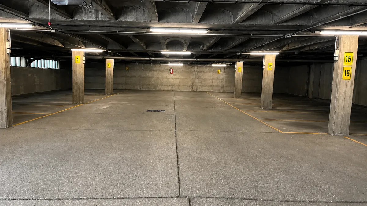 Garagenplatz in der Krebsengartengasse zur unbefristeten Miete - Ansicht 2