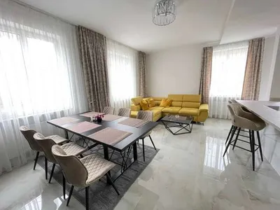 3-Zimmer-Wohnung kaufen in Wiener Neustadt – 86 m², € 270.000