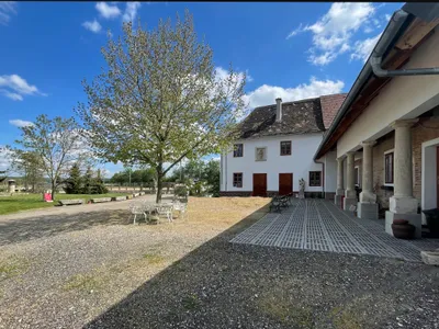 6-Zimmer-Haus kaufen in Hollabrunn – 290 m², € 408.354 – Bild 8 von 16