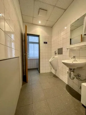 3-Zimmer-Gewerbeimmobilie mieten in Linz – 127 m², € 975 – Bild 7 von 10