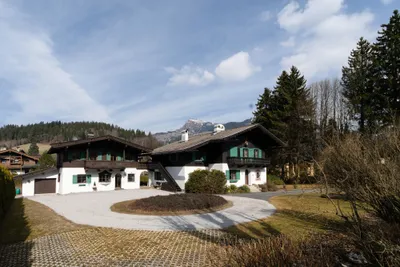 Grundstück kaufen in Kitzbühel – 3 003 m², € 7.500.000