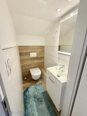15-Zimmer-Gewerbeimmobilie kaufen in Neunkirchen – 1 158 m², € 548.000 – Bild 41 von 73