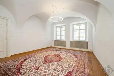 6-Zimmer-Gewerbeimmobilie mieten in Salzburg Stadt – 240 m², € 3.621 – Bild 5 von 8