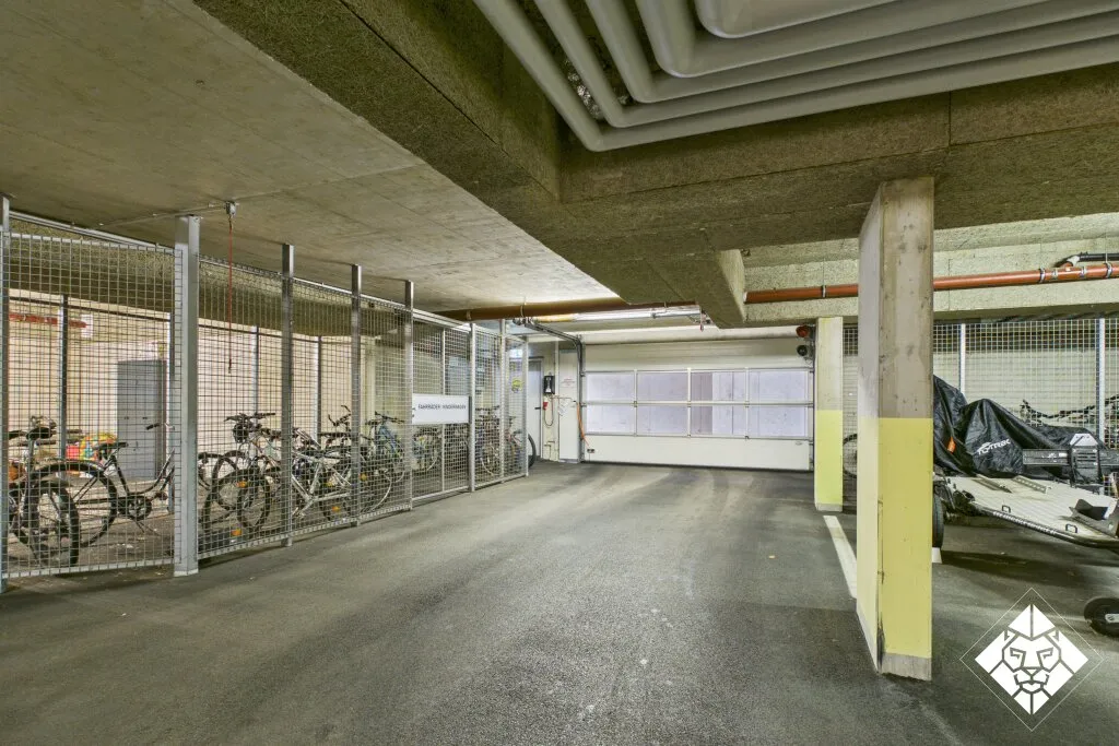 Zentral gelegener Tiefgaragenplatz in Wörgl zu mieten! - Ansicht 2