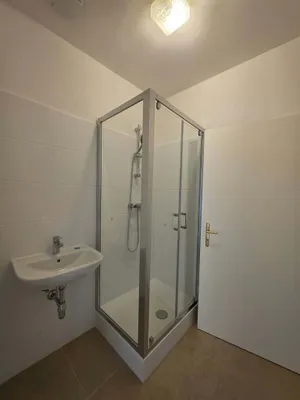 4-Zimmer-Gewerbeimmobilie mieten in Wien – 130 m², € 1.995 – Bild 9 von 10