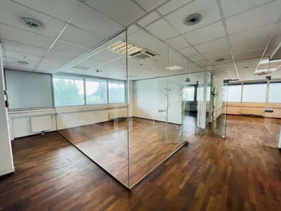 4-Zimmer-Gewerbeimmobilie mieten in Salzburg Stadt – 179 m², € 3.127