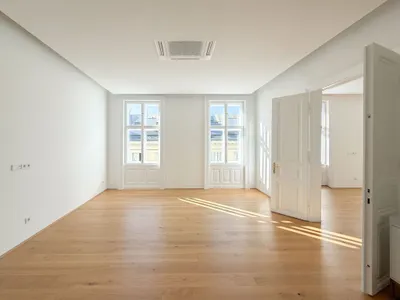 Luxuriöser Altbau in prachtvollem Althaus Nähe Servitenviertel & Lycée – Bild 2