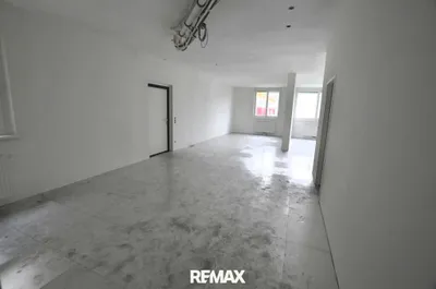 4-Zimmer-Gewerbeimmobilie mieten in Bruck an der Leitha – 258 m², € 3.275 – Bild 4 von 9