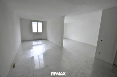 4-Zimmer-Gewerbeimmobilie mieten in Bruck an der Leitha – 258 m², € 3.275 – Bild 5 von 9