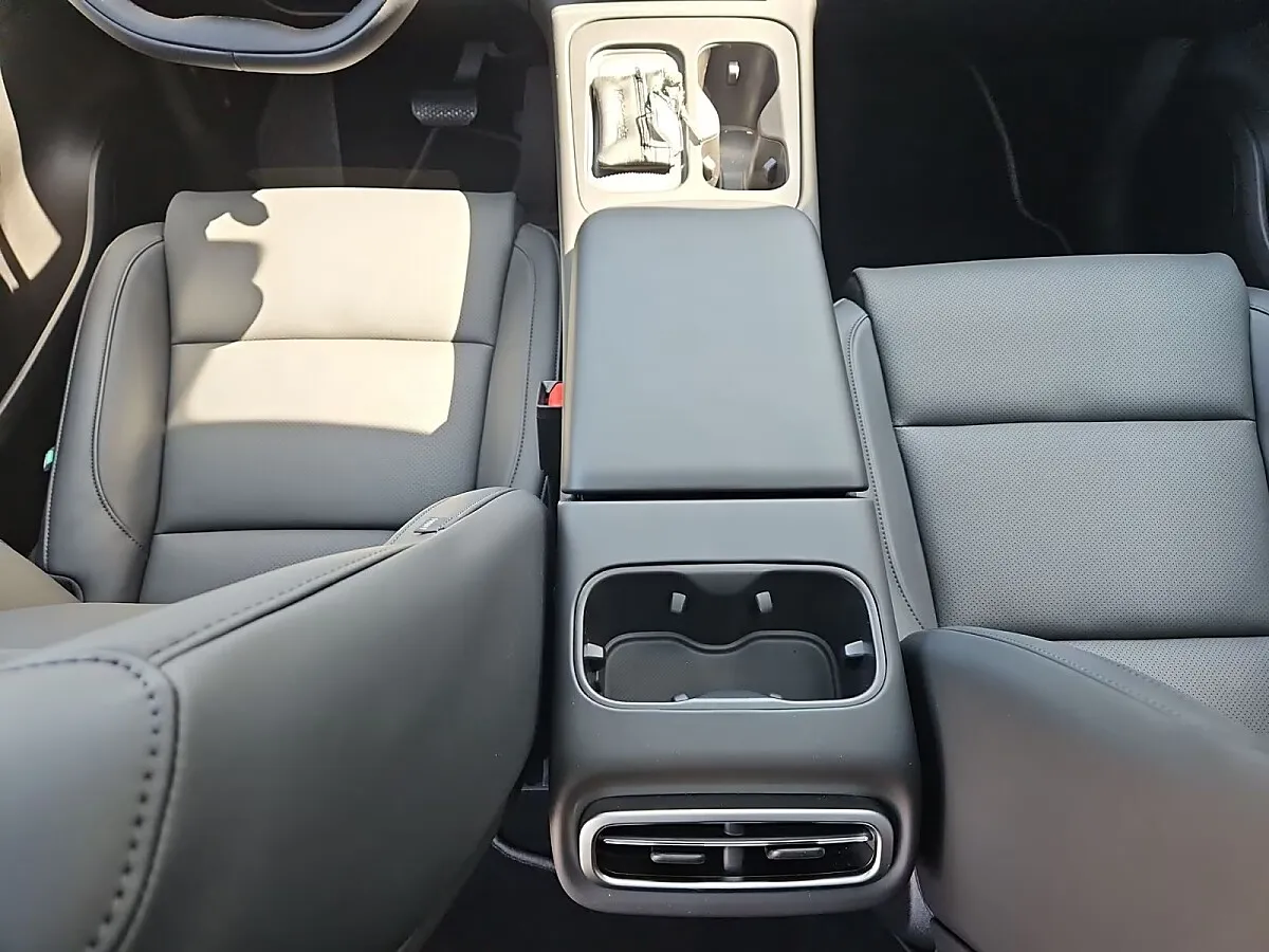 Leapmotor C10 REEV 28,4kWh Design – Bild 14