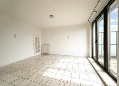 NÄHE STAATSOPER- ruhig gelegene 3 Zimmer Wohnung mit 40m² Terrasse im Dachgeschoss (9. Etage)! – Bild 3