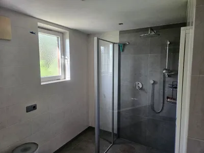 6-Zimmer-Immobilie mieten in Hallein – 140 m², € 1.300 – Bild 15 von 26