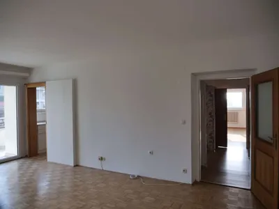 3-Zimmer-Wohnung mieten in Graz – 90 m², € 1.165 – Bild 2 von 11