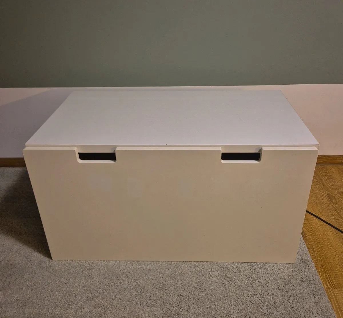 IKEA SMÅSTAD ehem. STUVA Bank mit Kasten, € 25,- (2340 Mödling)