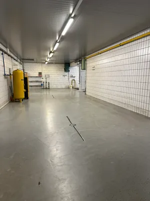 Gewerbeimmobilie mieten in Neusiedl am See – 600 m², € 5 – Bild 1 von 3