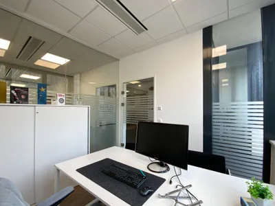 Gewerbeimmobilie mieten in Schwaz – 165 m², € 2.346 – Bild 19 von 24