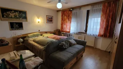 8-Zimmer-Haus kaufen in Krems Land – 265 m², € 280.000 – Bild 3 von 28