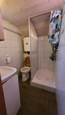 8-Zimmer-Haus kaufen in Krems Land – 265 m², € 280.000 – Bild 18 von 28