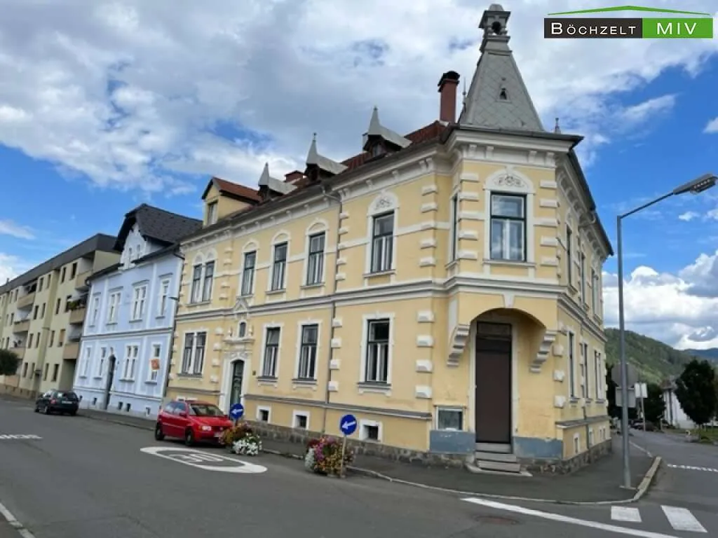 Altbau-Villa mit prunkvoller Fassade in Knittelfeld zur Sanierung mit Garten und Parkplatzmöglichkeiten - Ansicht 2