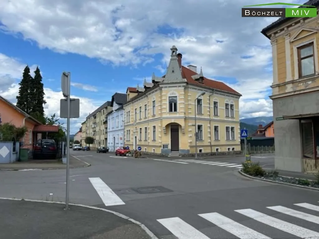 Altbau-Villa mit prunkvoller Fassade in Knittelfeld zur Sanierung mit Garten und Parkplatzmöglichkeiten - Ansicht 3