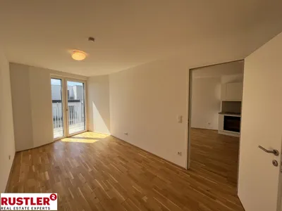 Großzügige Aufteilung mit geräumigen Abstellraum - moderne Ausstattung – Bild 3