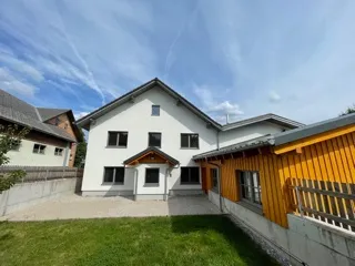 5-Zimmer-Haus mieten in Vöcklabruck – 149 m², € 1.450 – Bild 2 von 36