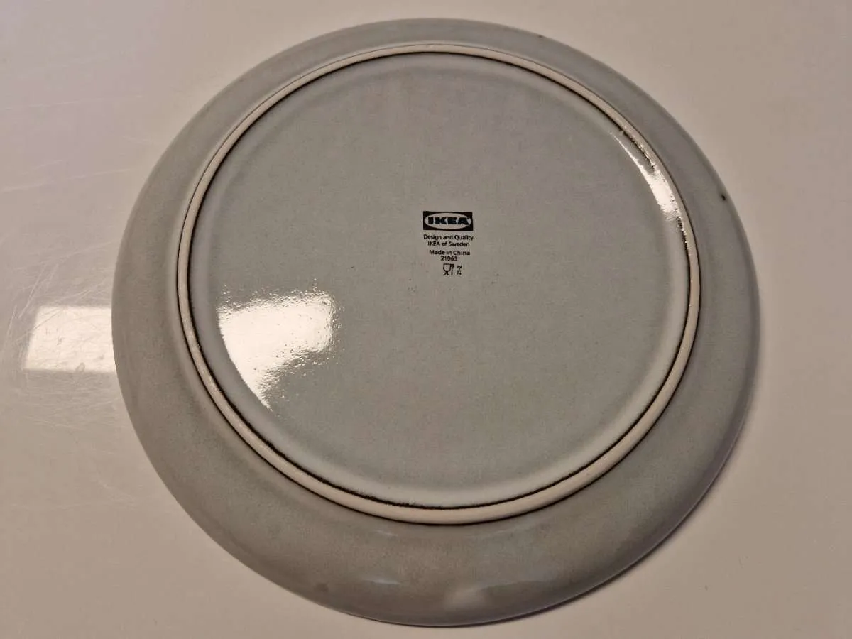Teller / Servierplatten Ikea, € 1,- (1140 Wien)