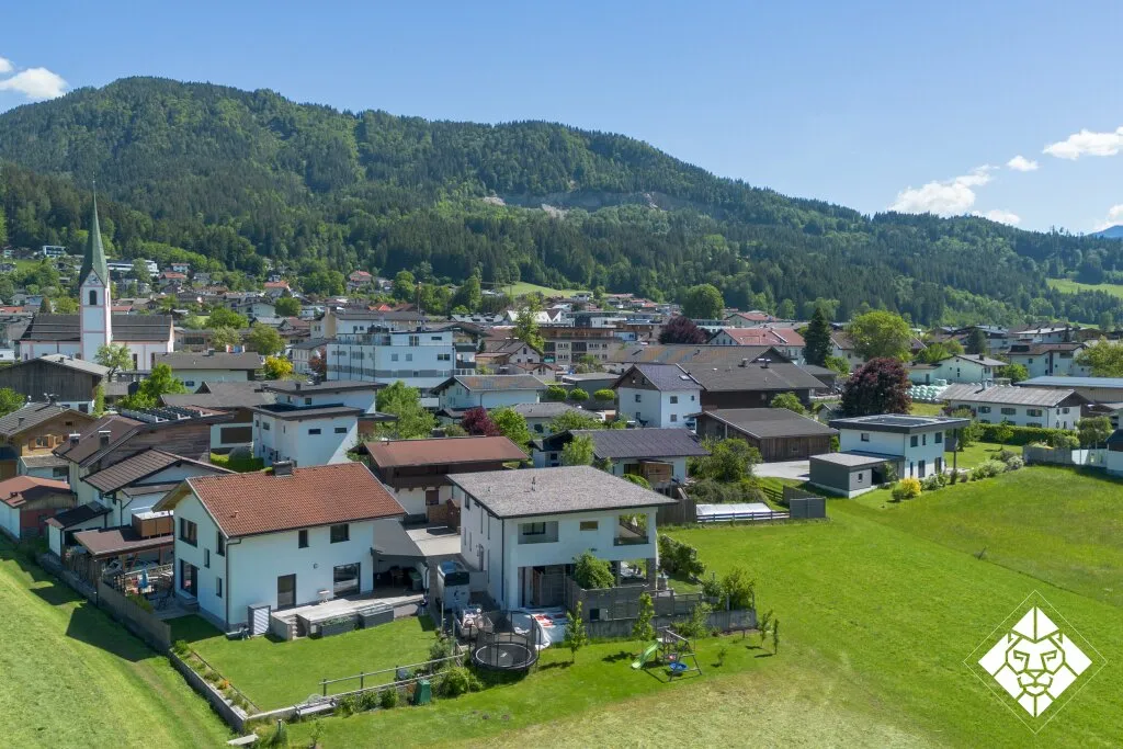 Exklusives Wohnhaus in Bad Häring - Wohnen mit Stil, Komfort und traumhafter Aussicht - Ansicht 2