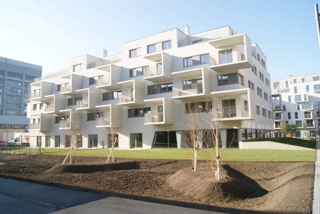 Garagenplatz Polgarstraße – pohled 2