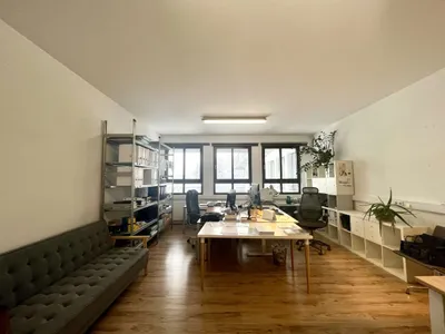 1-Zimmer-Gewerbeimmobilie mieten in Innsbruck-Land – 35 m², € 740 – Bild 2 von 3