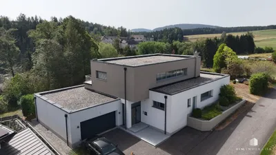 9-Zimmer-Haus kaufen in Urfahr-Umgebung – 217 m², € 796.000 – Bild 2 von 26