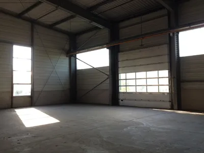 Immobilie mieten in Korneuburg – 1 300 m², € 12 – Bild 2 von 8