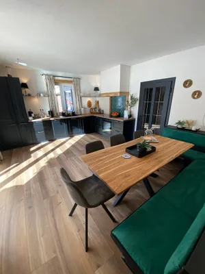11-Zimmer-Gewerbeimmobilie kaufen in Feldkirchen – 379 m², € 720.000 – Bild 4 von 9