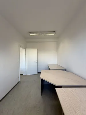 5-Zimmer-Gewerbeimmobilie mieten in Hallein – 85 m², € 1.401 – Bild 17 von 38
