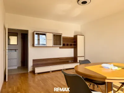 2-Zimmer-Immobilie mieten in Wiener Neustadt – 61,85 m², € 686 – Bild 2 von 15