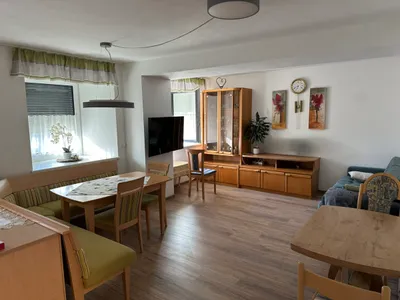 2-Zimmer-Wohnung mieten in Urfahr-Umgebung – 77 m², € 600 – Bild 2 von 8
