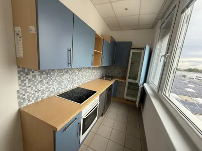 6-Zimmer-Gewerbeimmobilie mieten in Baden – 240 m², € 3.462 – Bild 13 von 16