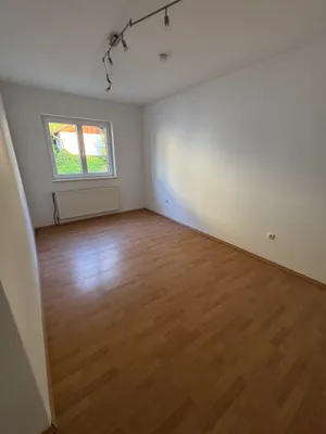 4-Zimmer-Wohnung mieten in Steyr-Land – 79 m², € 887 – Bild 8 von 10