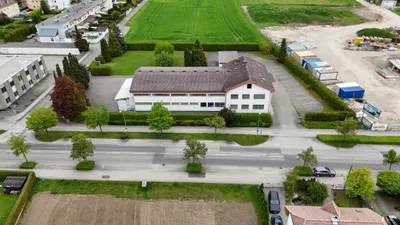 Gewerbeimmobilie mieten in Wels – 560 m², € 5.000 – Bild 2 von 60