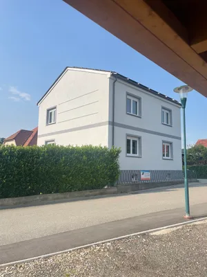 5-Zimmer-Haus mieten in Sankt Pölten Land – 150 m², € 1.450 – Bild 1 von 21