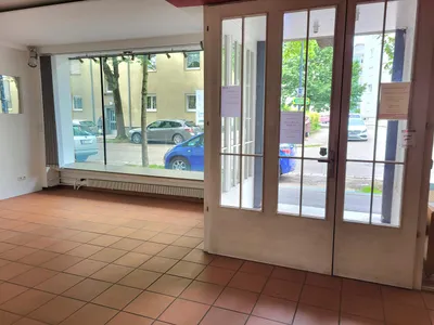 Gewerbeimmobilie mieten in Wels – 85 m², € 950