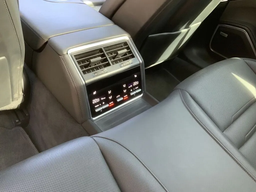 Porsche Panamera 4 E-Hybrid – Bild 11