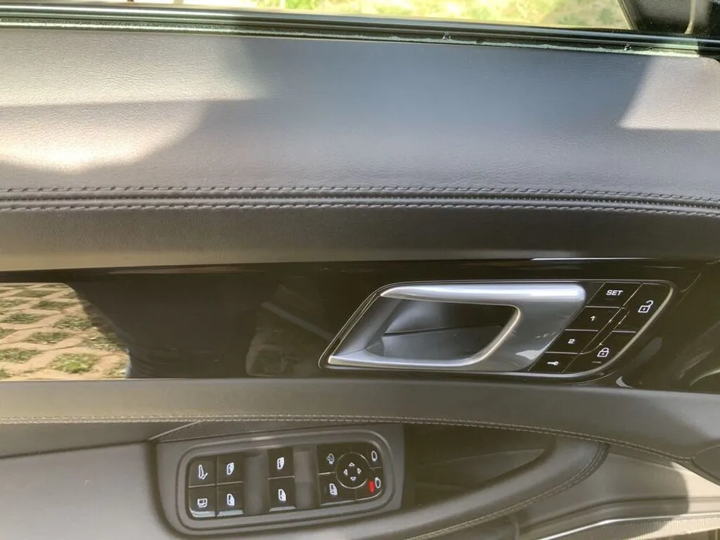 Porsche Panamera 4 E-Hybrid – Bild 13