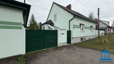 Haus kaufen in Wiener Neustadt Land – 1 050 m², € 299.000