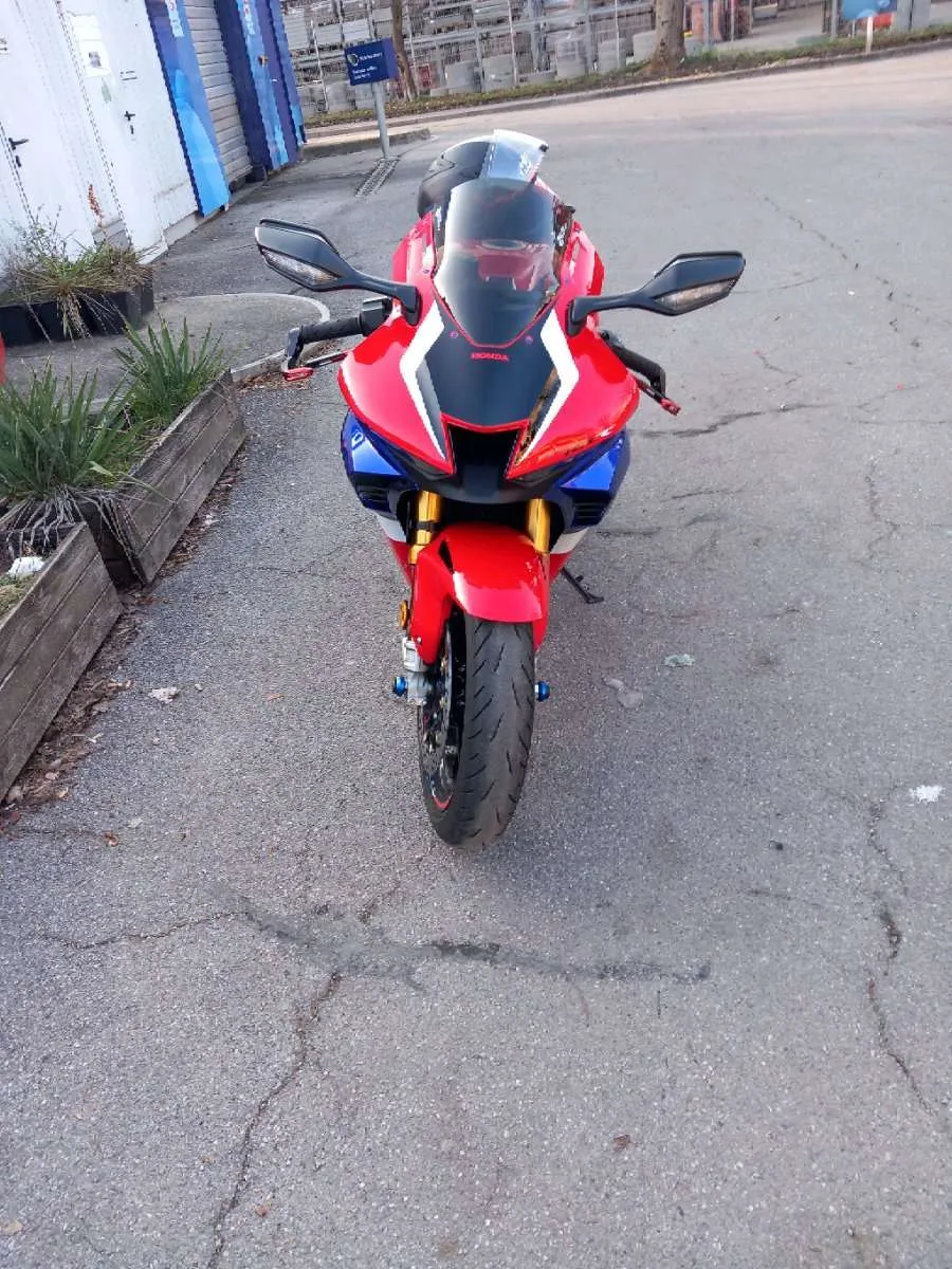 Honda CBR 1000 RRR. SP Supersport - willhaben