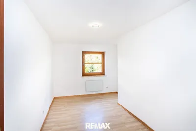 4-Zimmer-Wohnung kaufen in Hallein – 90 m², € 219.000 – Bild 12 von 19