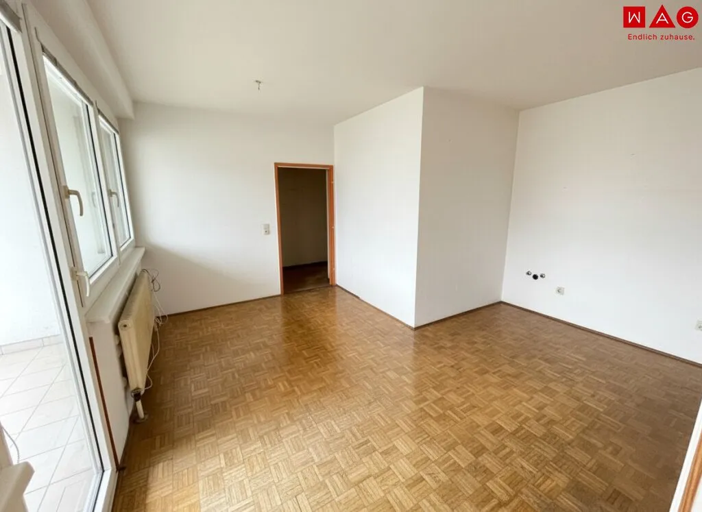 Neu sanierte 3-Zimmerwohnung mit großer Loggia! - Ansicht 2