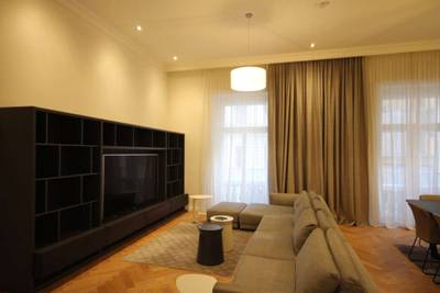 Exklusive 2 Zimmer Wohnung im 1. Bezirk mit Pool, Spa und Fitness – Bild 3