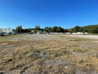 Immobilie kaufen in Baden – 6 000 m², € 175 – Bild 10 von 10